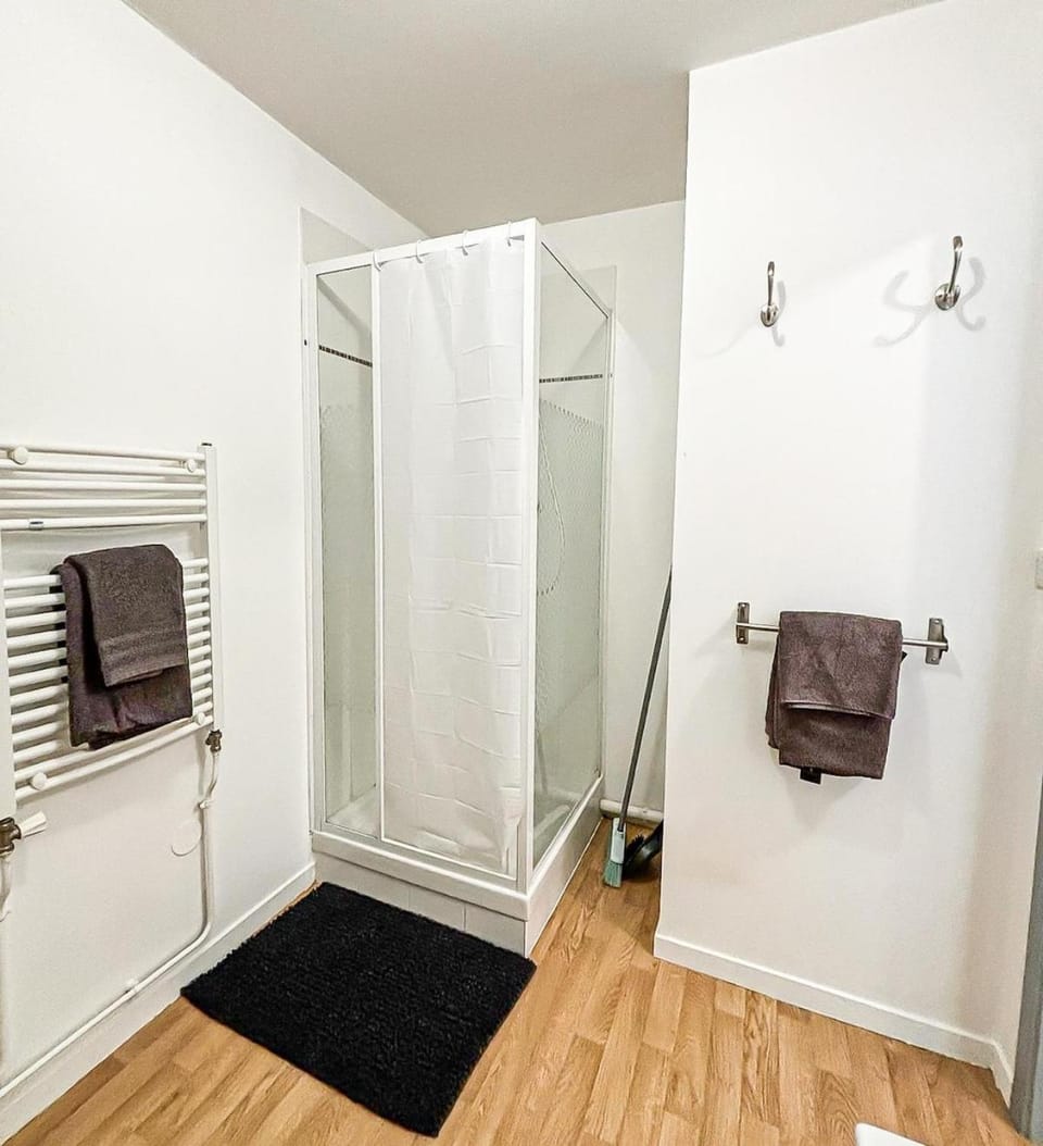 Studio tout équipé, fonctionnel avec parking privatif Apartment in La Rochelle