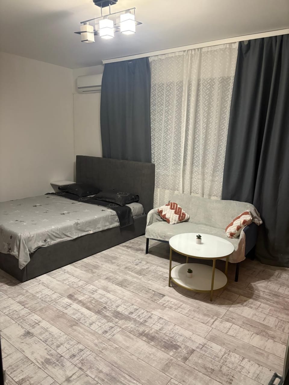 Sofi studio centrale Apartment in Bucharest