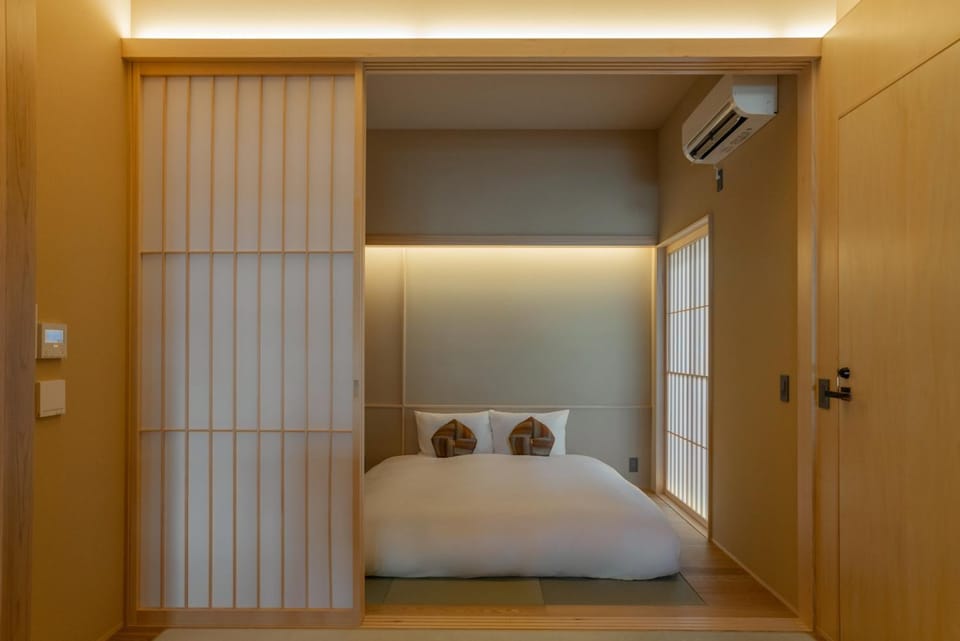 NEW2025! Shirakaba ROKUI 白樺 緑居 Architect-designed Luxury Villa with Concierge Service Villa in Osaka