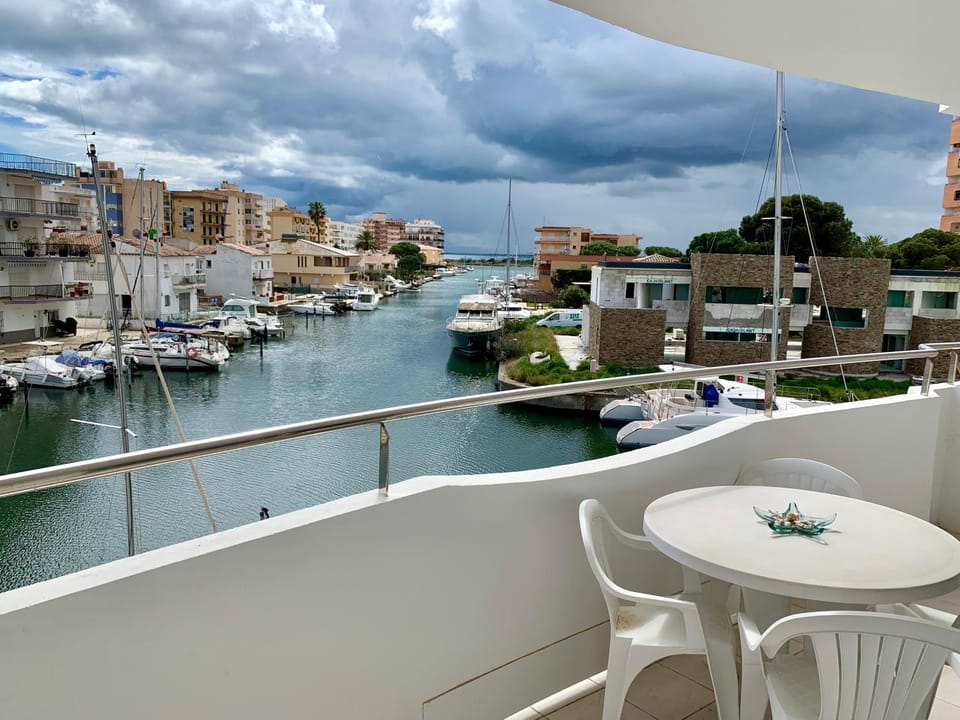 Balcony/Terrace, Lake view
