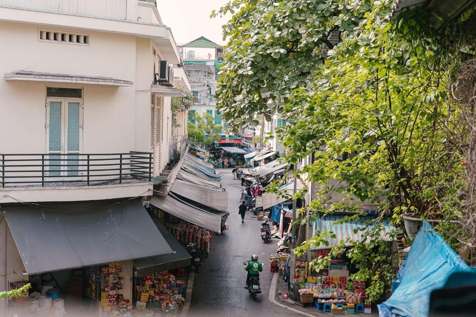 Neighbourhood, Street view
