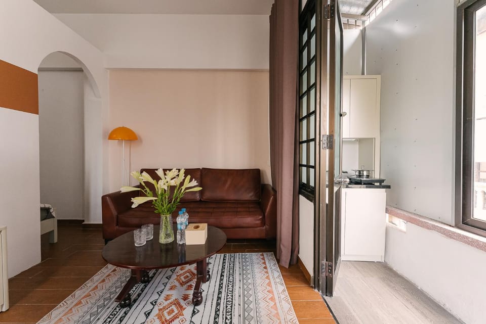 Living room, Seating area