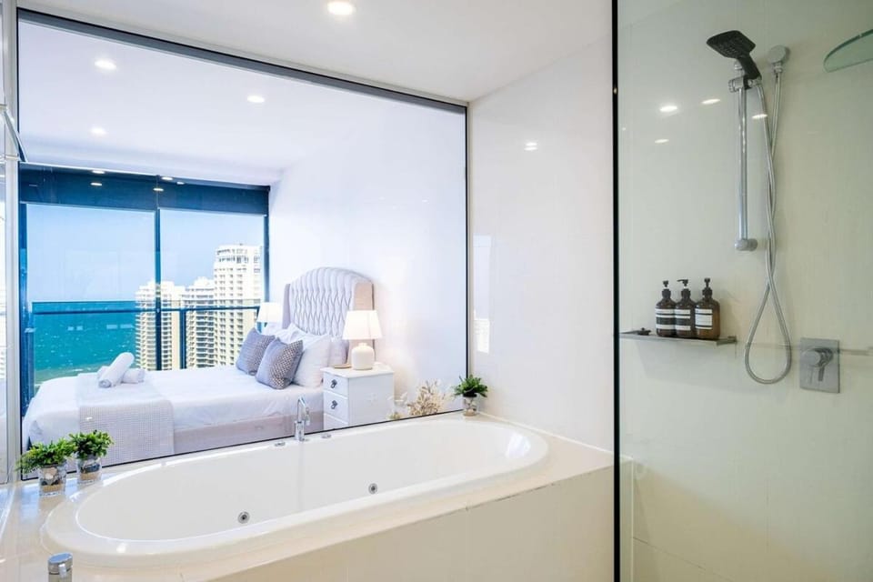Bathroom, Bath