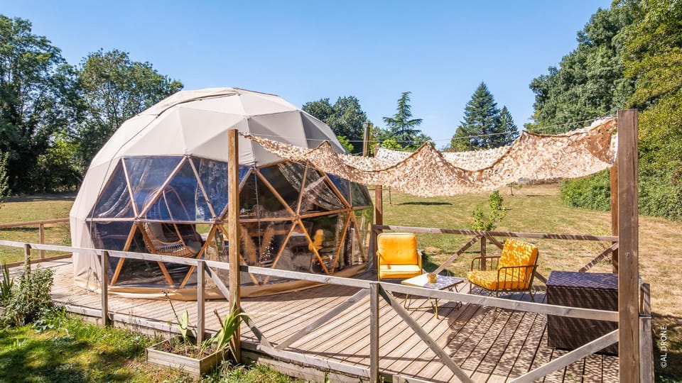 Grand dôme Luxury tent in Auvergne-Rhône-Alpes