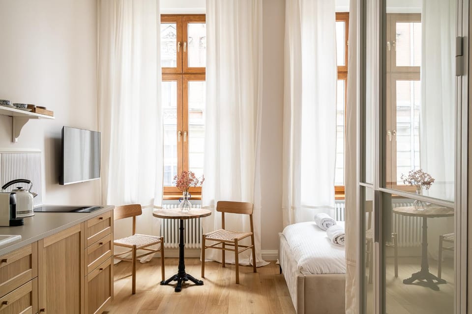 Bed, Kitchen or kitchenette, Photo of the whole room