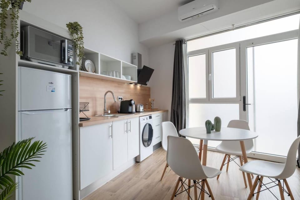 Coffee/tea facilities, washing machine