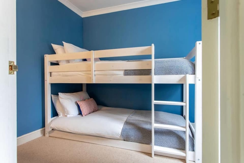 bunk bed
