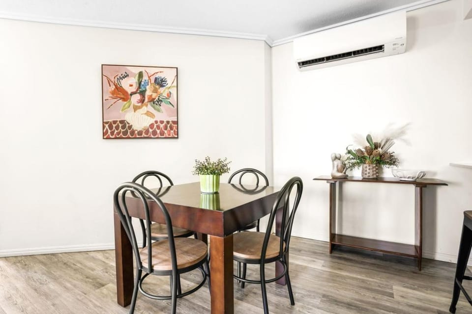 Cairns Central Apartment 1011 Apartment in Cairns