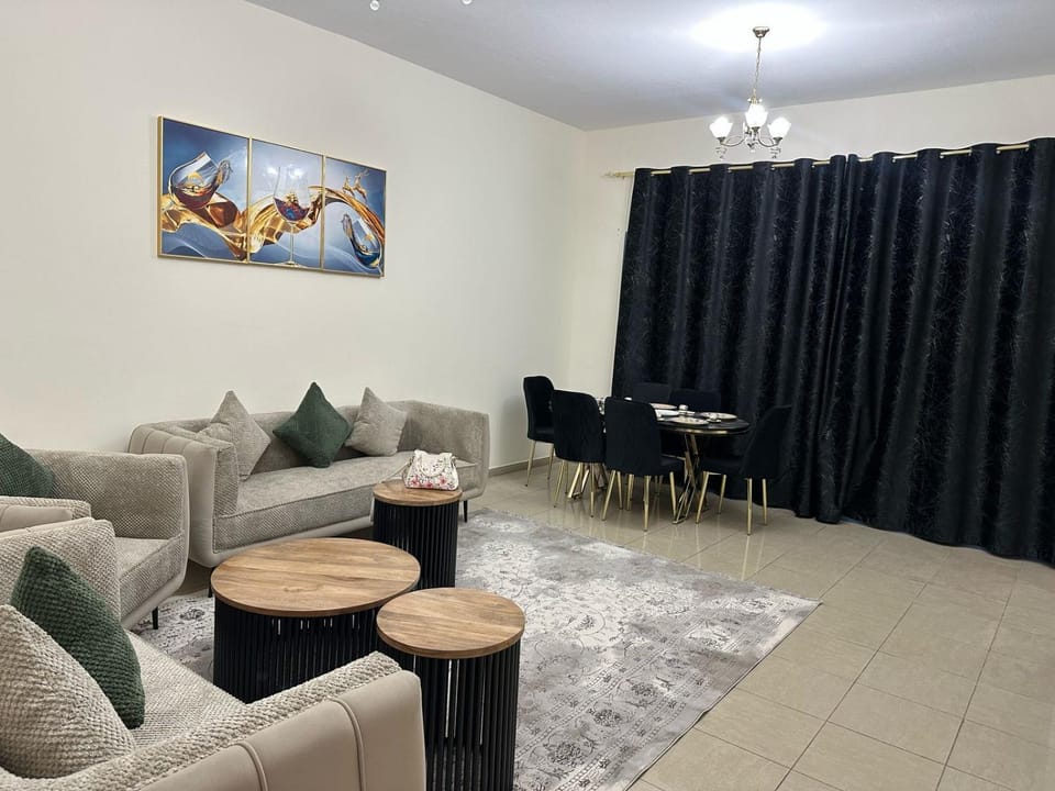 الديوان Apartment in Ajman