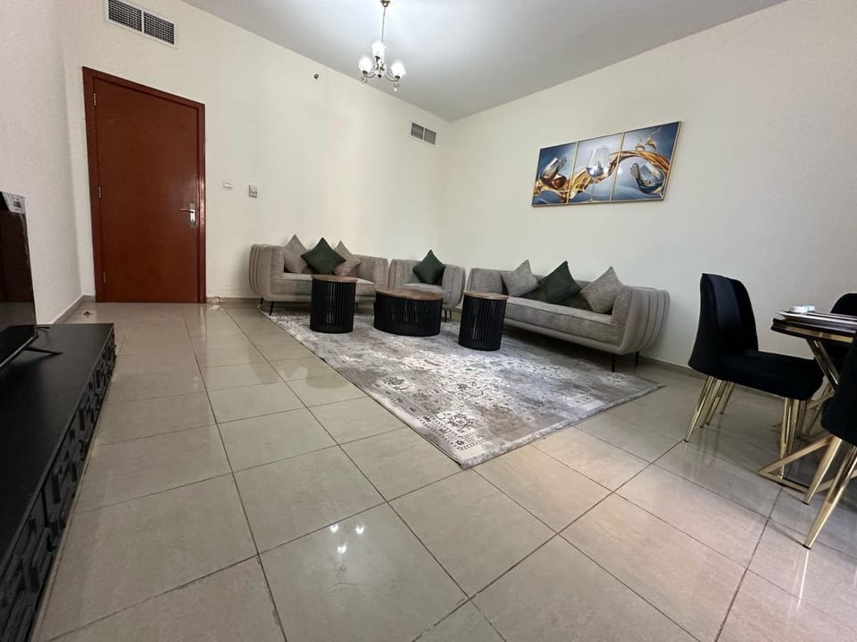 الديوان Apartment in Ajman