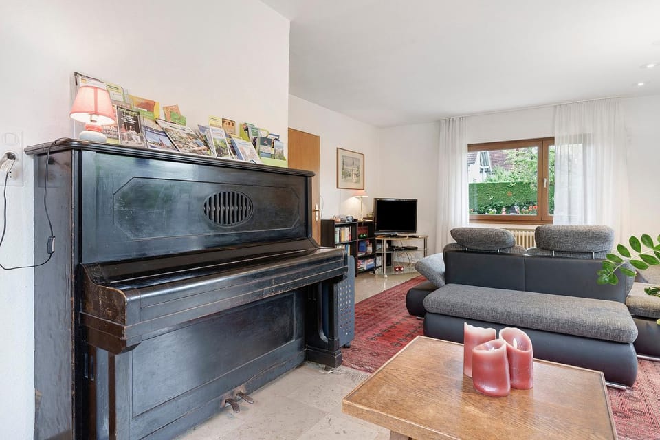 Property building, Living room