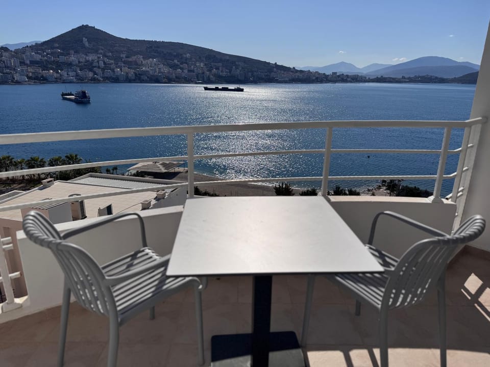 Day, Natural landscape, View (from property/room), Balcony/Terrace, Seating area, Mountain view, Sea view
