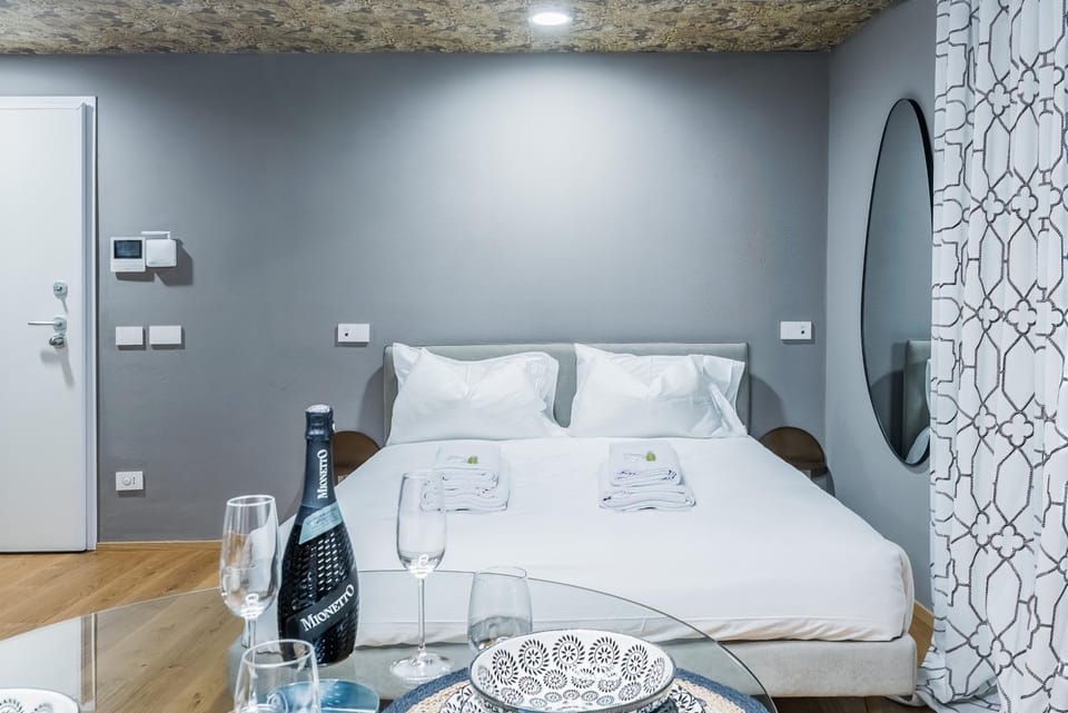 Unique design 200 steps from the Aquarium Apartment in Genoa