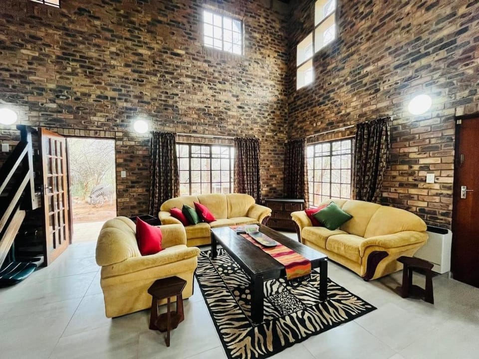 Akunandaba - A Bush Retreat House in South Africa