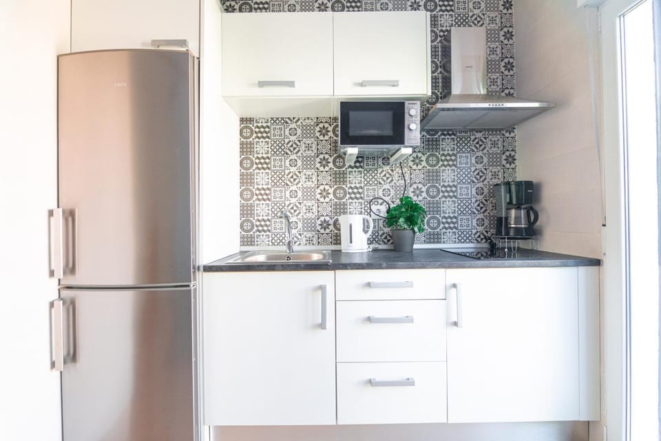 Kitchen or kitchenette, Breakfast