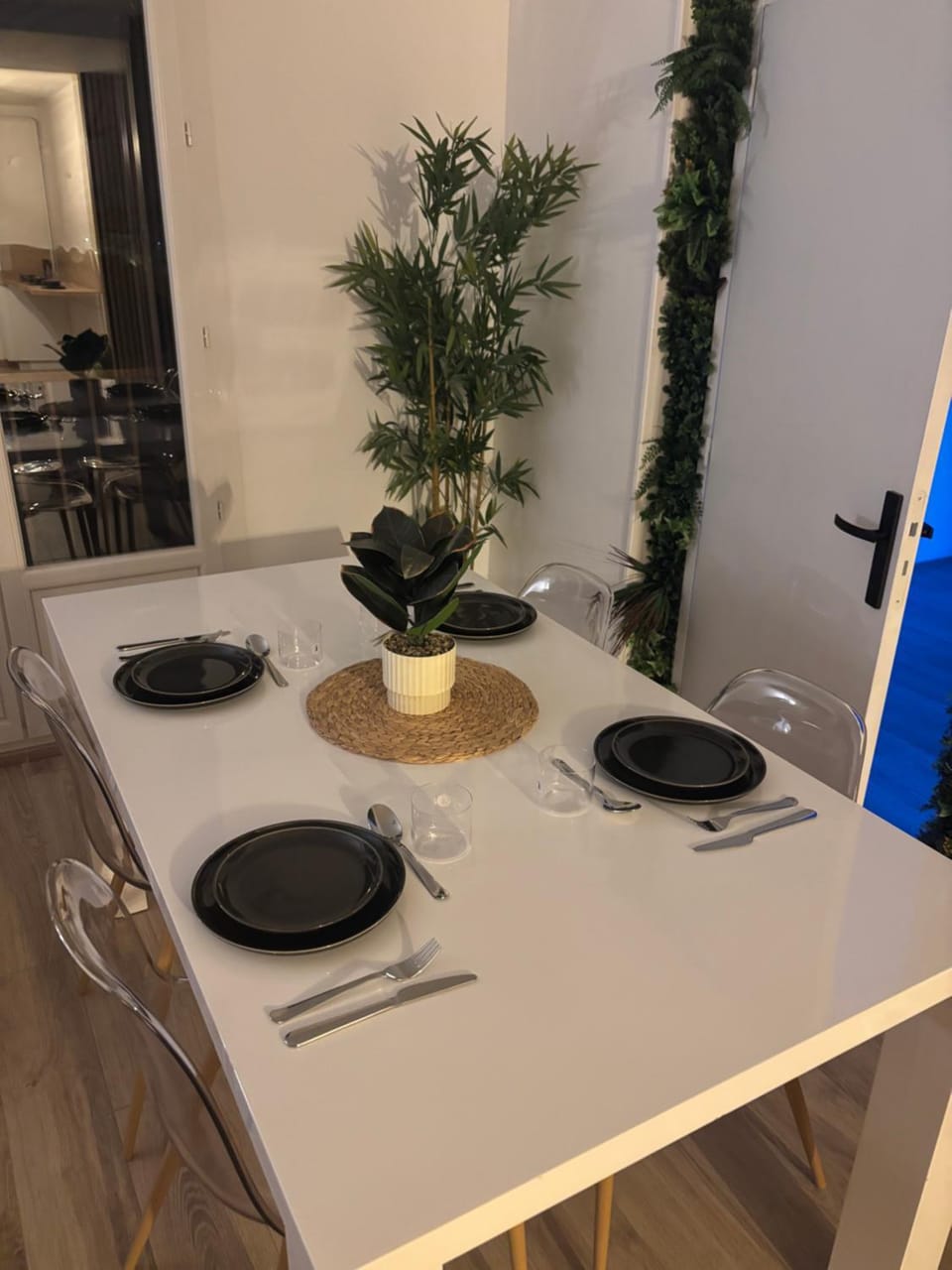 Logement 1 Apartment in Laval