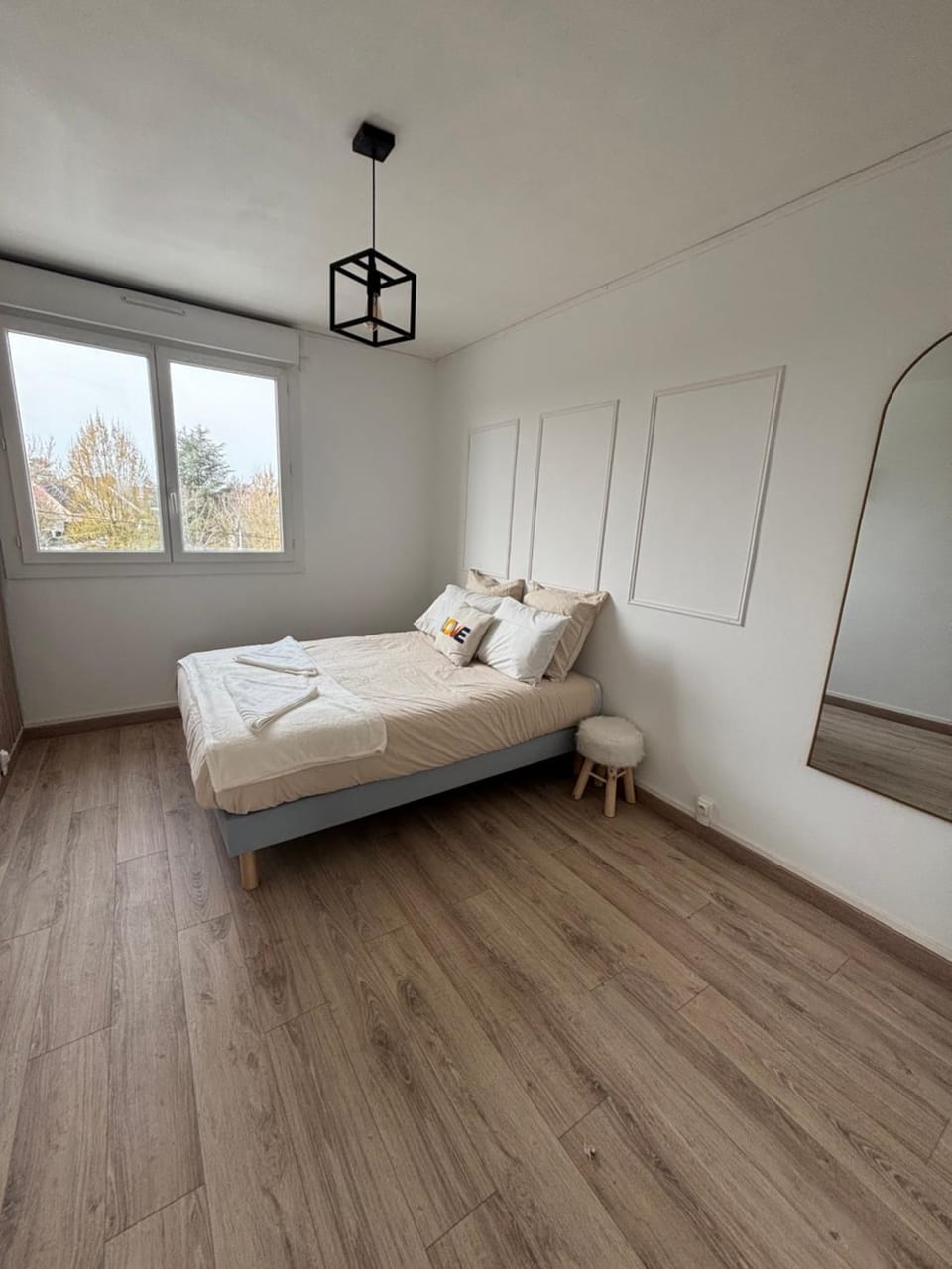 Logement 1 Apartment in Laval