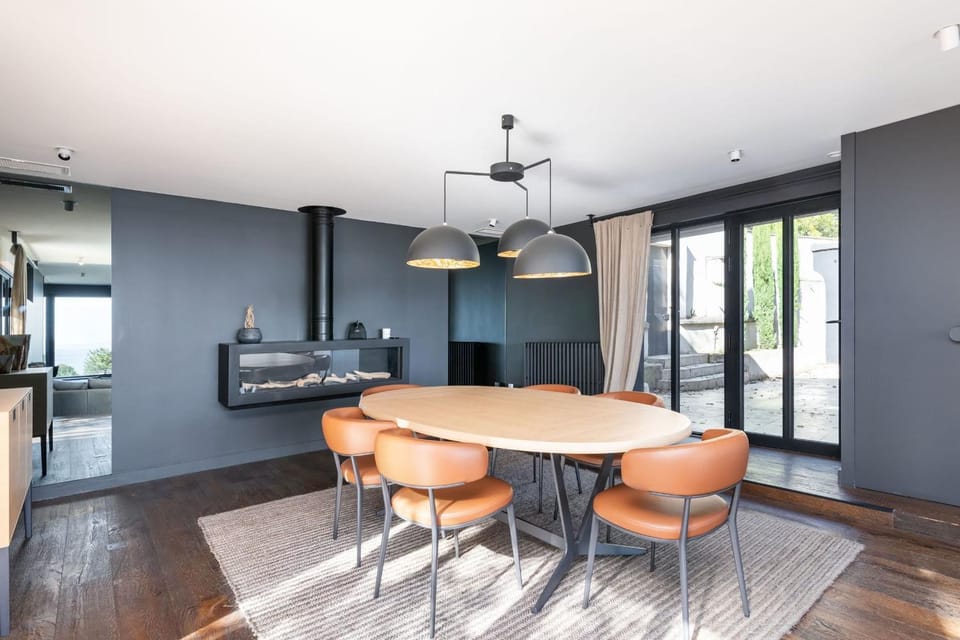 Ermitage - Magnificent Villa with Panoramic View Saint-Cyr-au-Mont-d'Or House in Auvergne-Rhône-Alpes