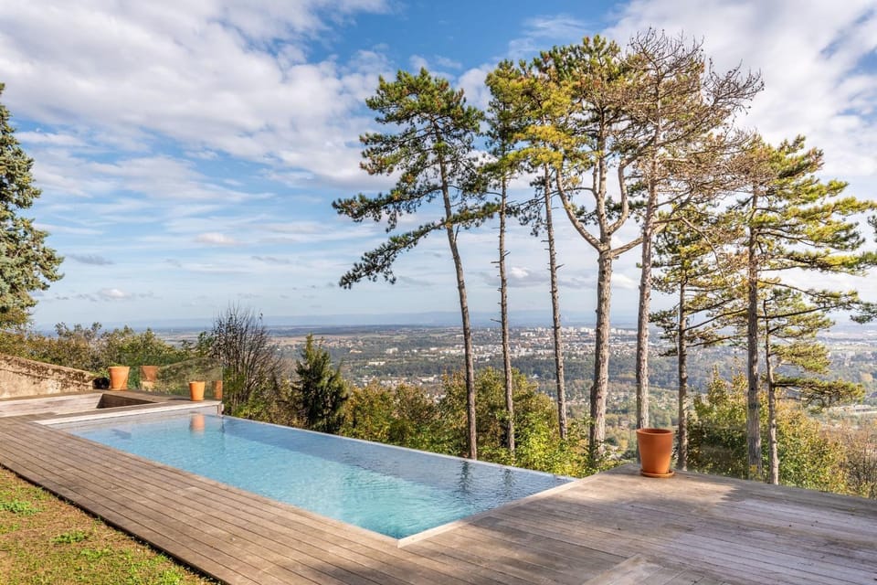Ermitage - Magnificent Villa with Panoramic View Saint-Cyr-au-Mont-d'Or House in Auvergne-Rhône-Alpes