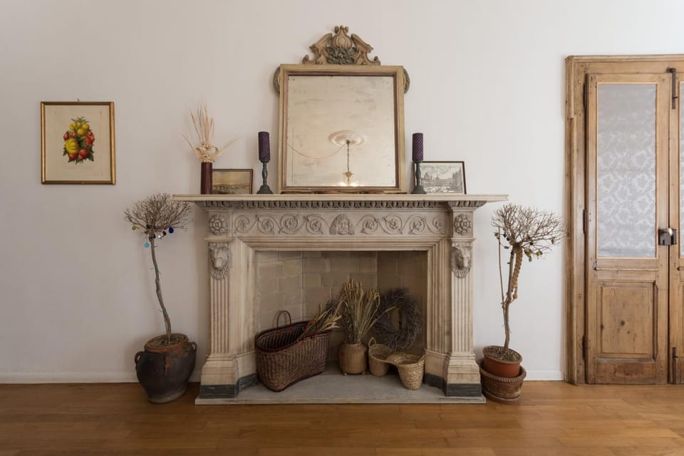 Communal lounge/ TV room, Decorative detail, fireplace, Internal: Not applicable to any particular room