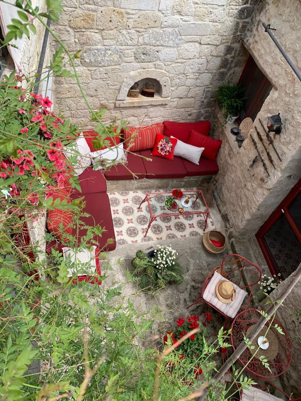 Seating area, Inner courtyard view