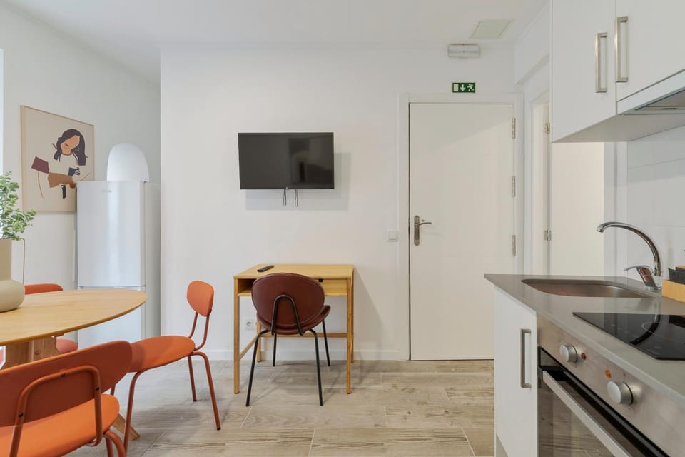 TV and multimedia, Kitchen or kitchenette, Dining area
