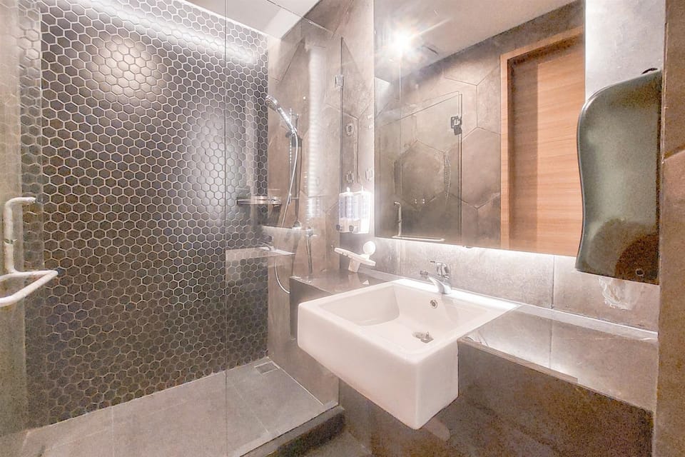 Spacious and Comfy 3BR at M-Town Signature Apartment By Travelio Apartment in Indonesia