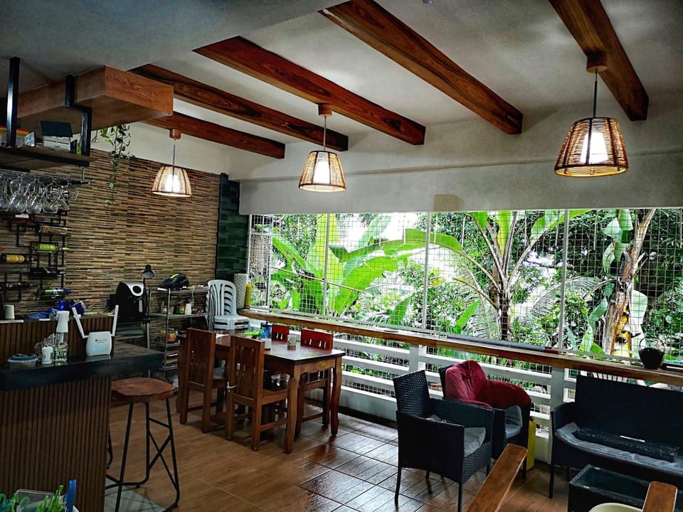 Communal lounge/ TV room