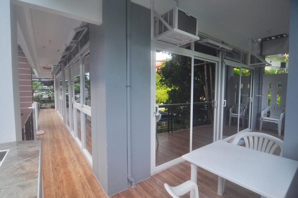 Day, Balcony/Terrace