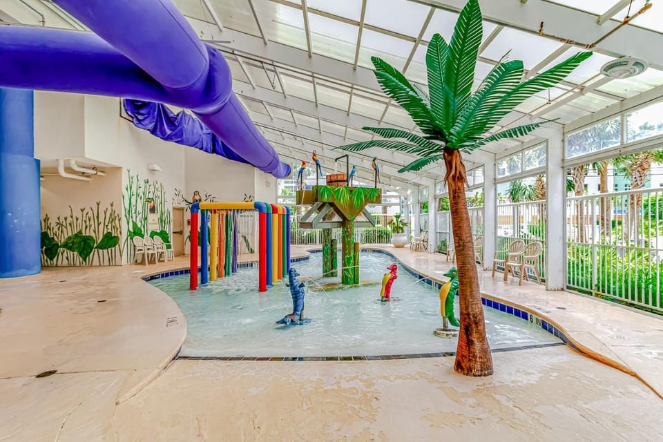 Waterpark, Slides, Dump Buckets, Restaurants & More! Dunes Village 723 House in Myrtle Beach