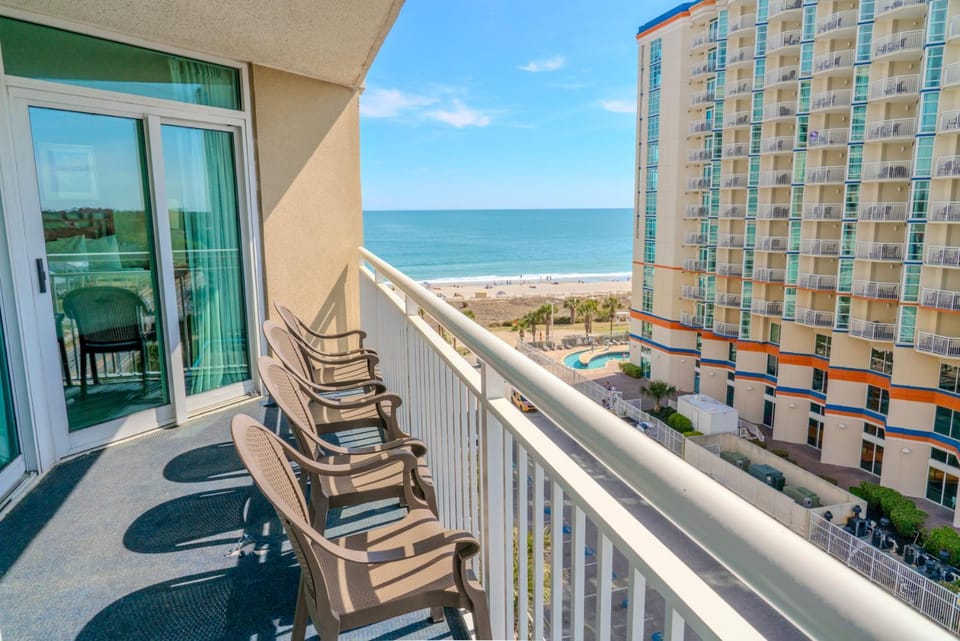 Waterpark, Slides, Dump Buckets, Restaurants & More! Dunes Village 723 House in Myrtle Beach
