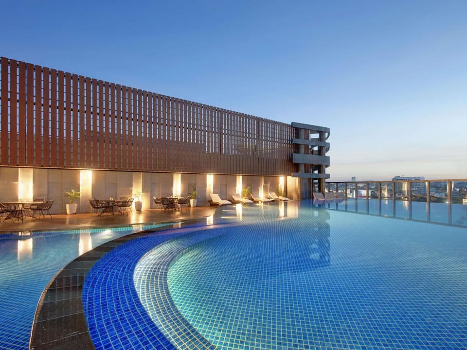 Property building, Pool view, Swimming pool