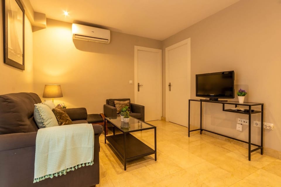Unika Homes Castellar Apartment in Seville