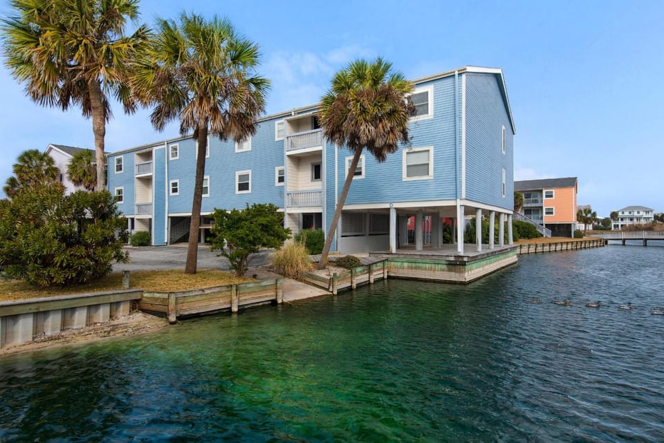 Villas on the Gulf unit D2 House in Pensacola Beach