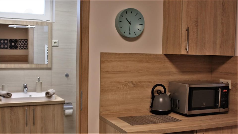 Coffee/tea facilities, Kitchen or kitchenette