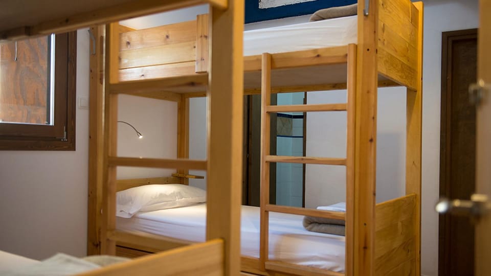 bunk bed