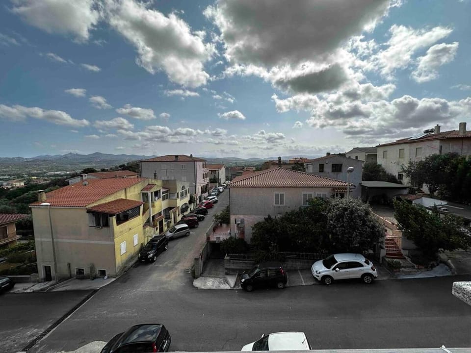 Neighbourhood, View (from property/room), Mountain view, Street view