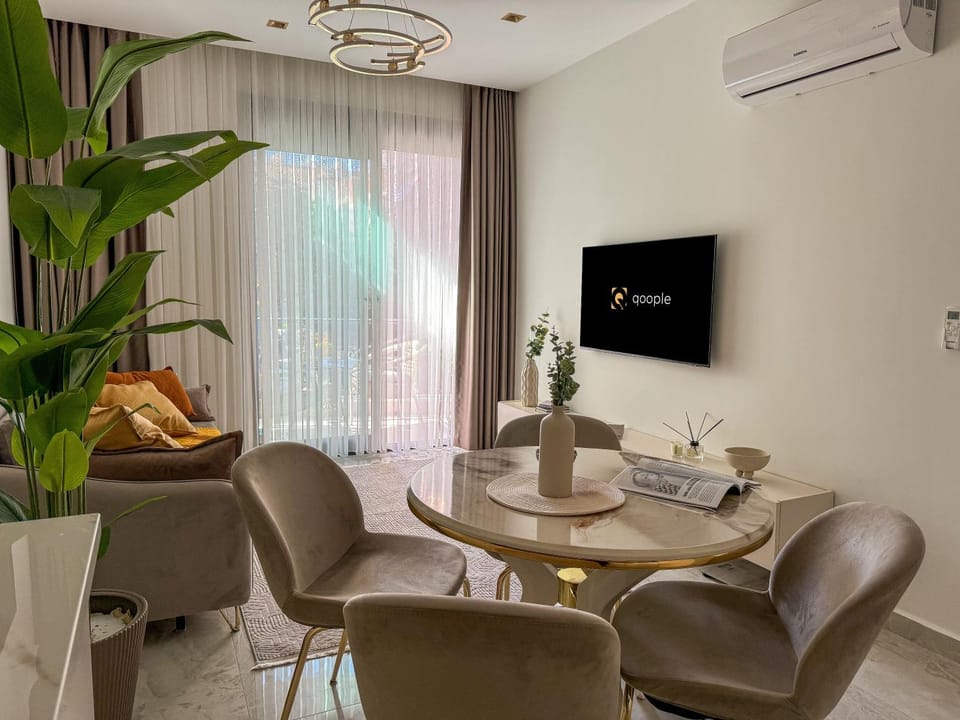 TV and multimedia, Seating area