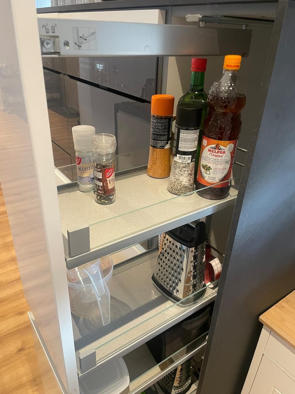 Coffee/tea facilities, Kitchen or kitchenette, Food and drinks, Food, oven