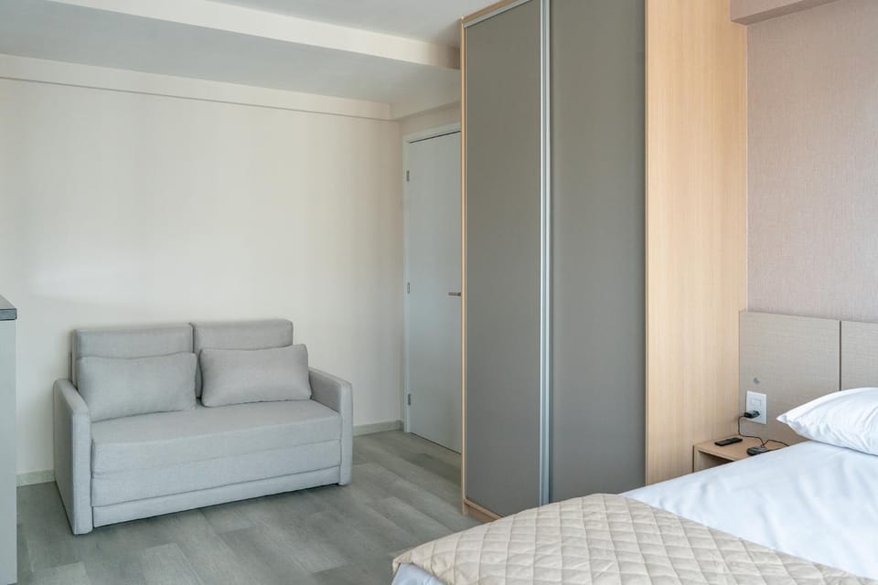 Bed, Living room, Bedroom, wardrobe