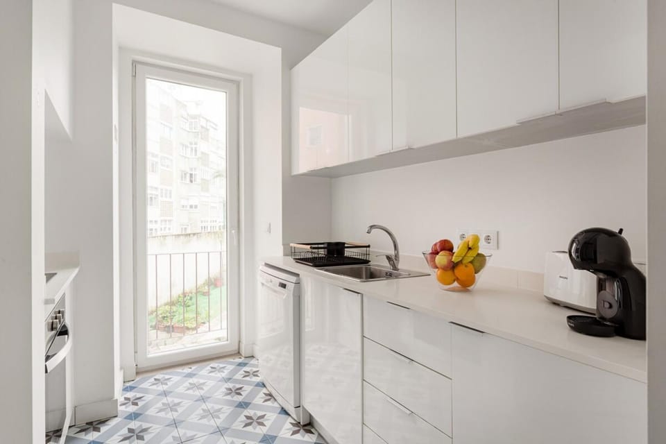 Lisbon City Vibes, 2BR Flat Apartment in Lisbon