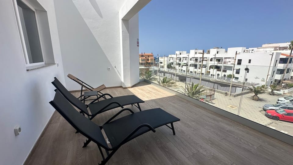 Stunning sea view apartment with big balcony in the center Apartment in Corralejo