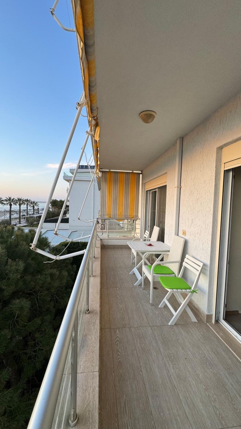 View (from property/room), Balcony/Terrace