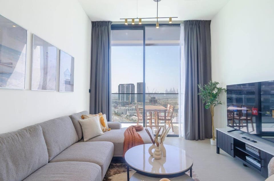 Prestigious 1BR Near Circle Mall Apartment in Dubai