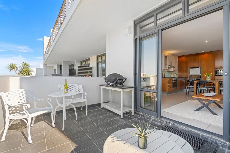 Balcony/Terrace, Living room