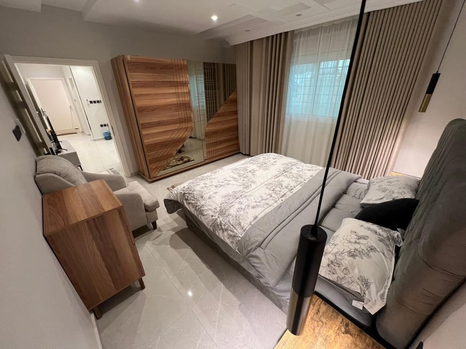 Bedroom, wardrobe