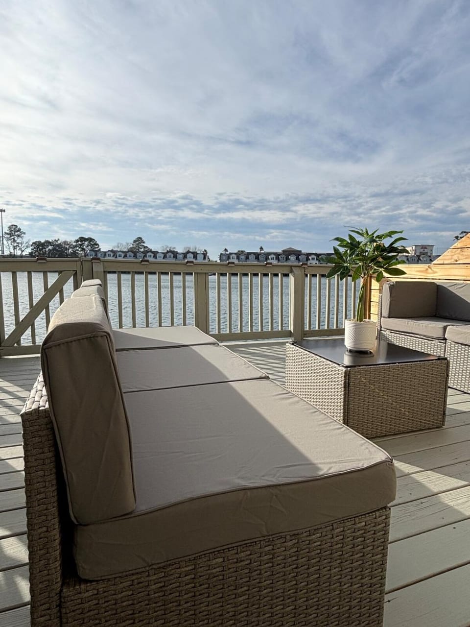 Patio, View (from property/room), Balcony/Terrace, Lake view