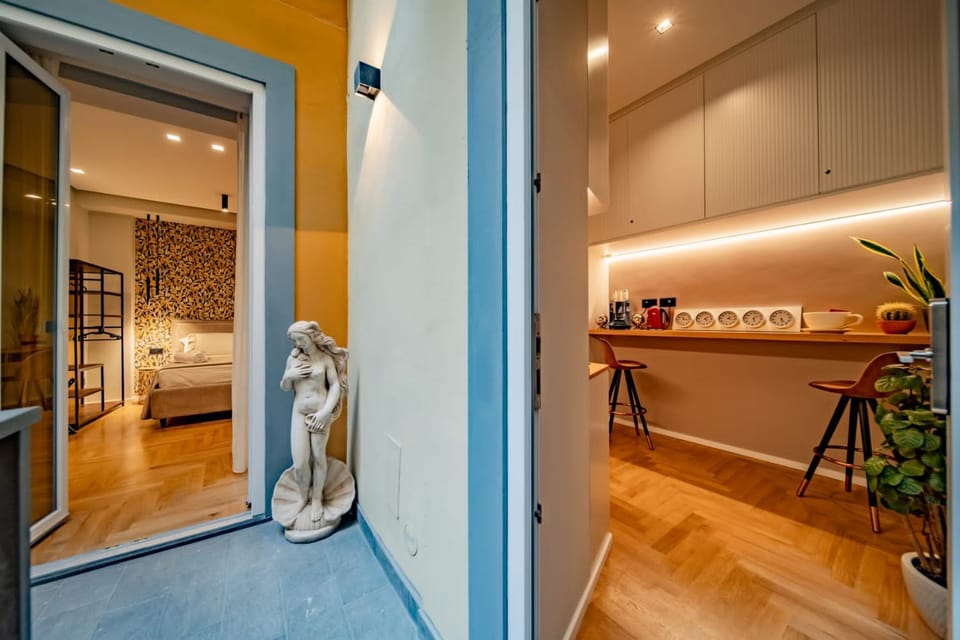 Property building, Photo of the whole room