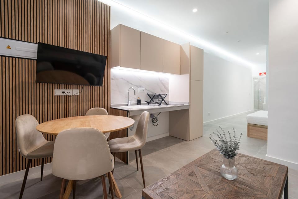 VLC HOST - Oriente Apartment in Valencia