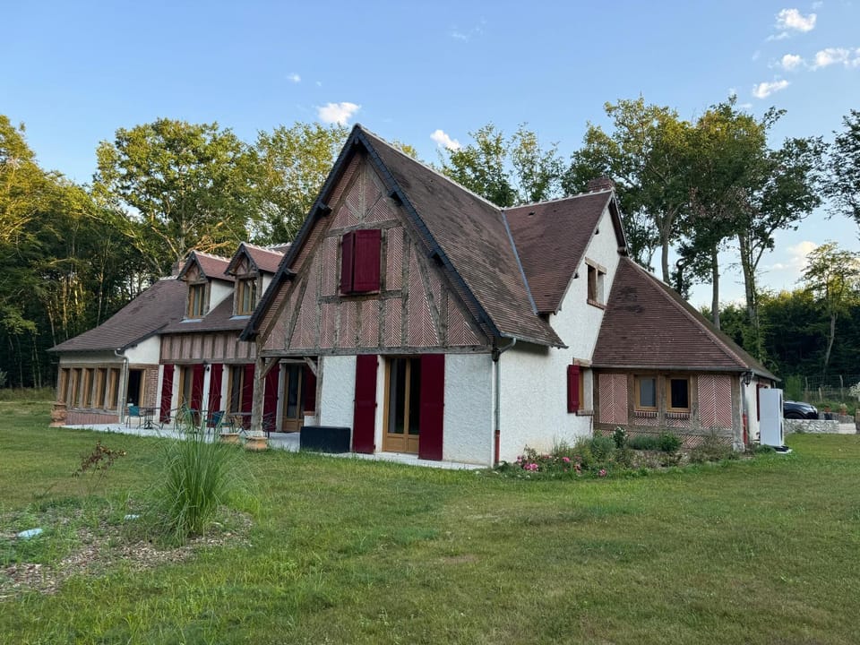 Gîte L'Orée de Clénord House in Centre-Val de Loire